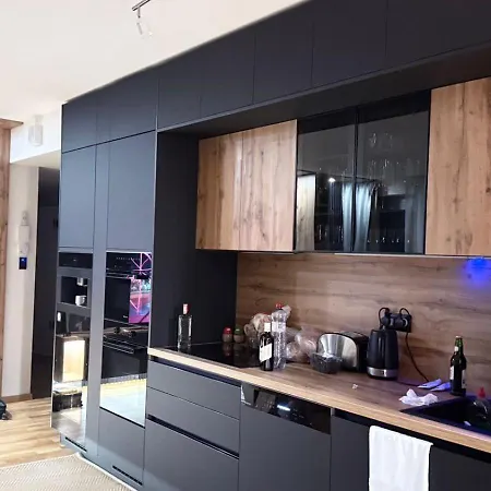 Elegancy, Technology And Private Garden In Downtown